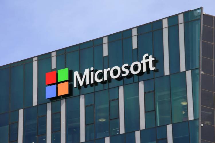 Microsoft Tops $1 Trillion as It Predicts More Cloud Growth